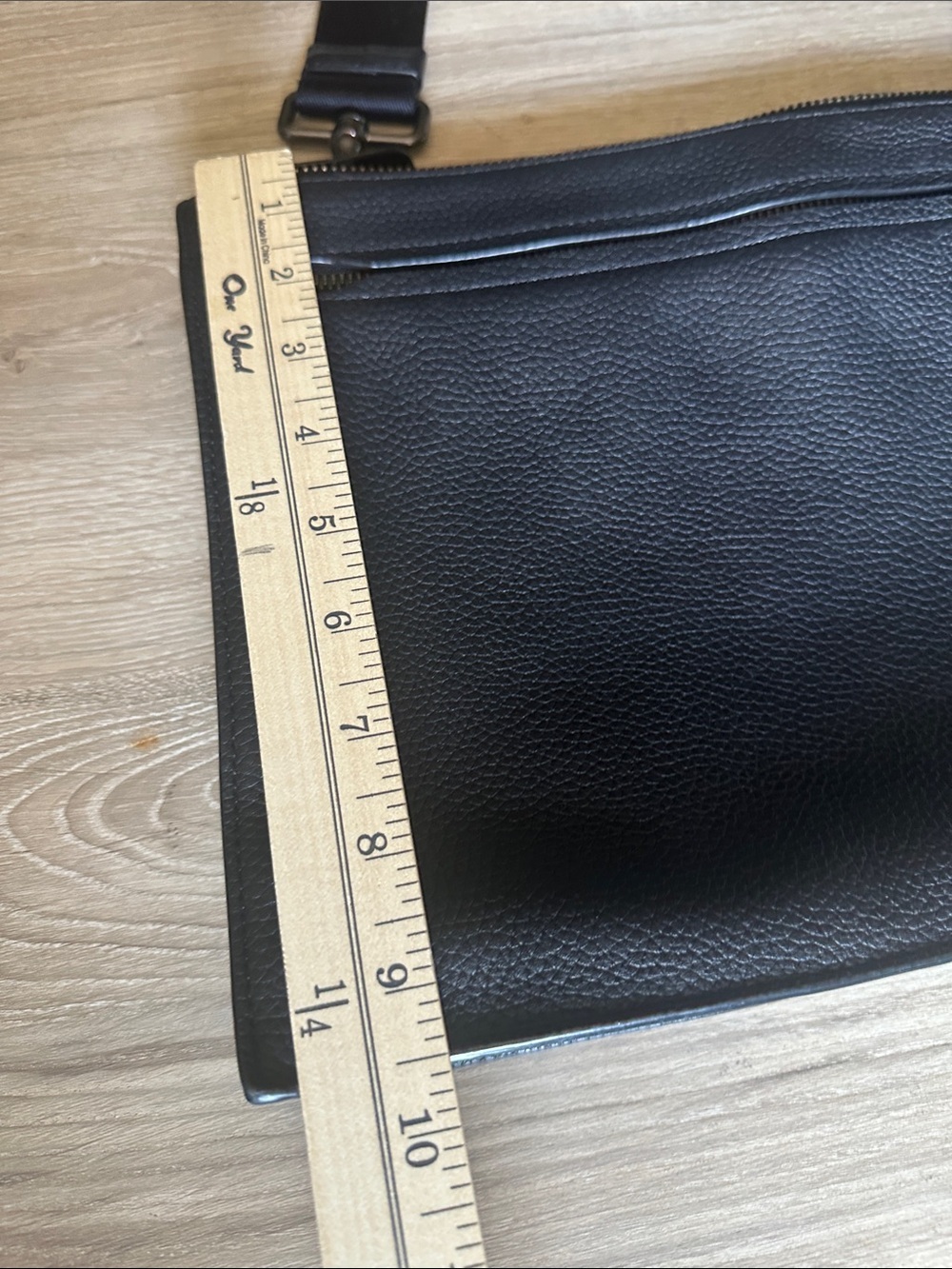 Coach Black Pebbled Leather Messenger Crossbody - Picture 8 of 10